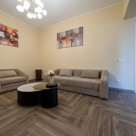 Spacious Three Bedroom Design Near Circo Massimo شقة