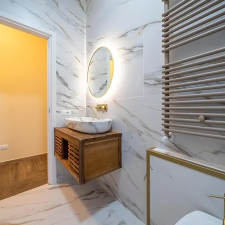Spacious Three Bedroom Design Near Circo Massimo Appartamento *