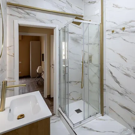 Spacious Three Bedroom Design Near Circo Massimo * Roma