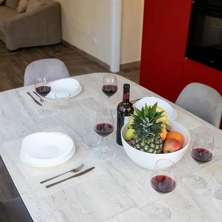 Spacious Three Bedroom Design Near Circo Massimo *