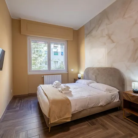 Spacious Three Bedroom Design Near Circo Massimo *